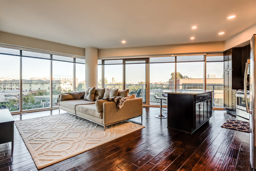 One Uptown apartments in Dallas, TX