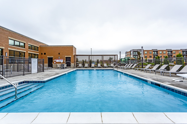 Watermark at the Grove apartments in Elgin, IL