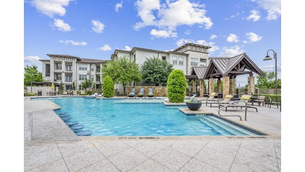 Domain at Midtown Park apartments in Addison, TX