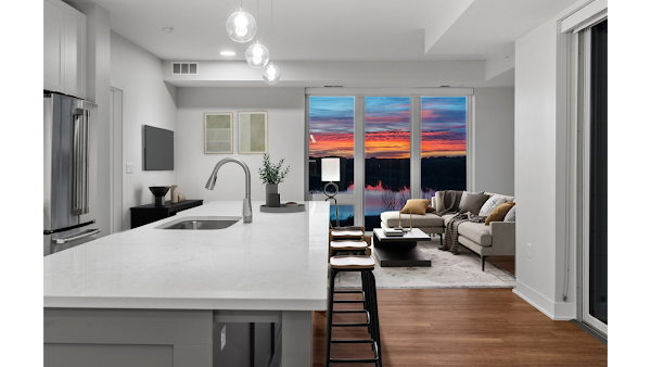 Paravel apartments in Eden Prairie, MN