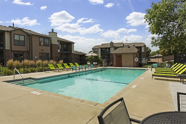 Eden Commons apartments in Eden Prairie, MN