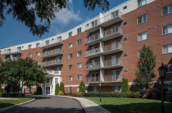 Towers of Colonie apartments in Albany, NY