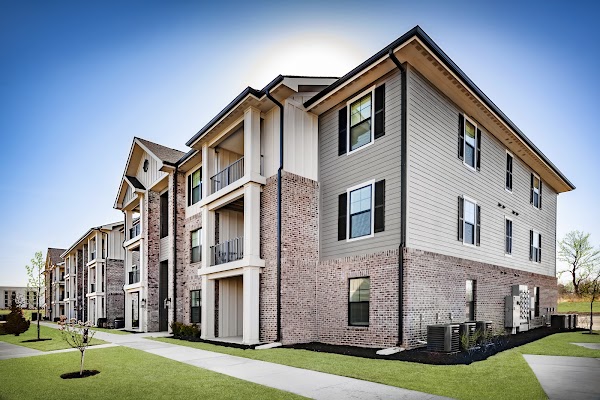 The James at Chatham Hills apartments in Westfield, IN