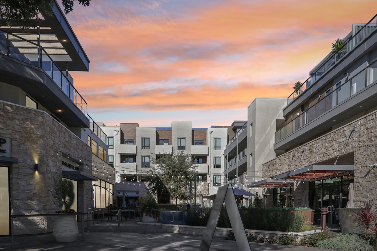 Santal Thousand Oaks apartments in Thousand Oaks, CA