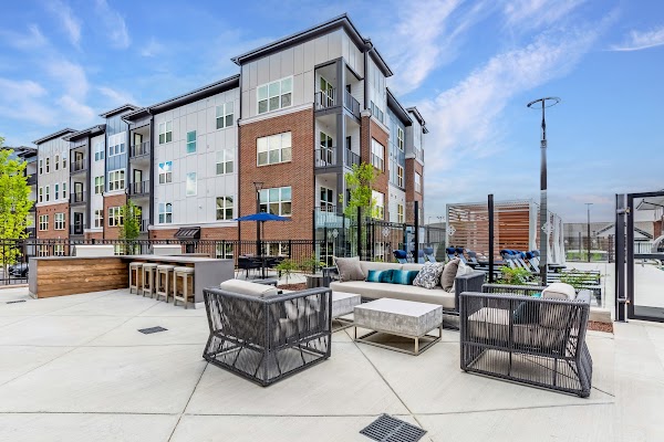 Bainbridge Market Commons apartments in Frederick, MD