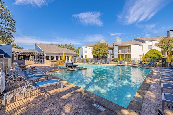 Enclave at Prestonwood Apartments apartments in Addison, TX