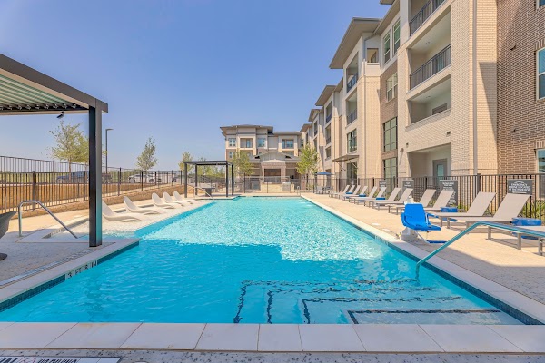 The Carter apartments in Grapevine, TX