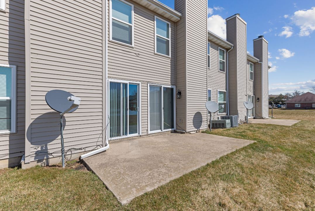 Rockford Townhomes East apartments in Rockford, IL