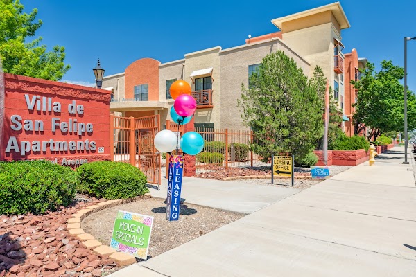 Villa De San Felipe apartments in Albuquerque, NM