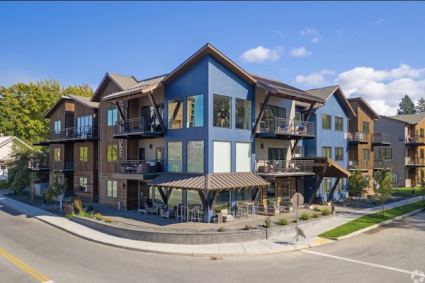The Lake apartments in Coeur D Alene, ID