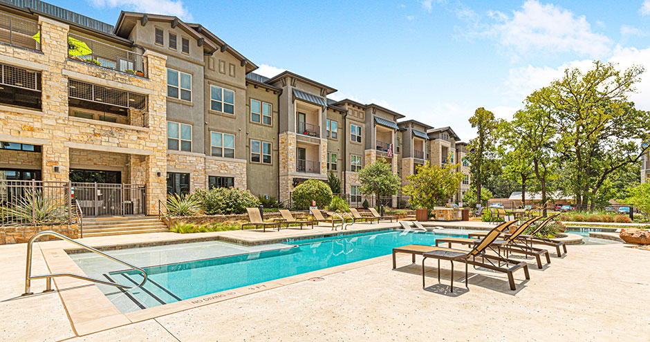 Hickory Creek Ranch Apartments apartments in Addison, TX