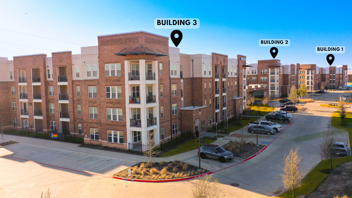 Heritage Towers apartments in Addison, TX