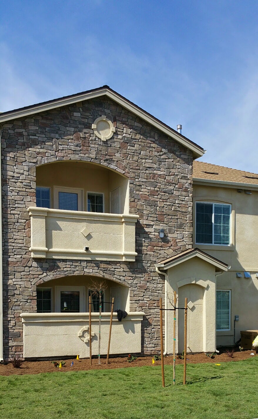 The Grove apartments in Lemoore, CA