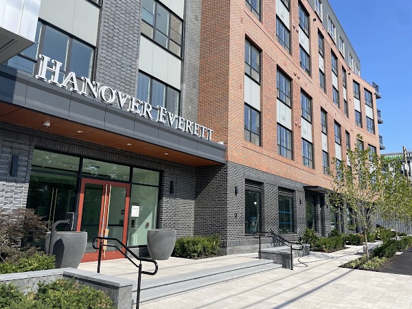 Hanover Everett apartments in Everett, MA
