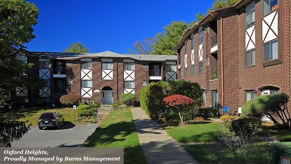 Oxford Heights apartments in Albany, NY