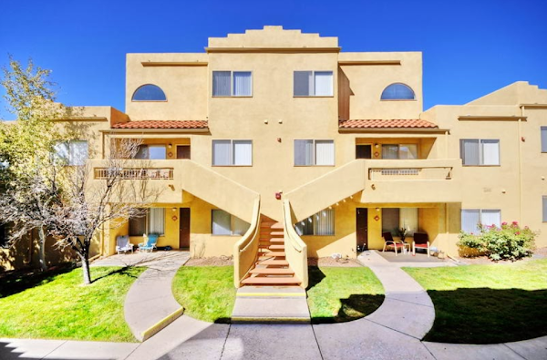 Las Kivas Apartments apartments in Albuquerque, NM