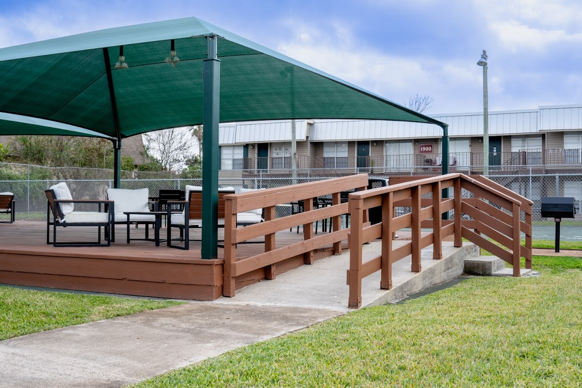 Borders Apartments apartments in Brownsville, TX