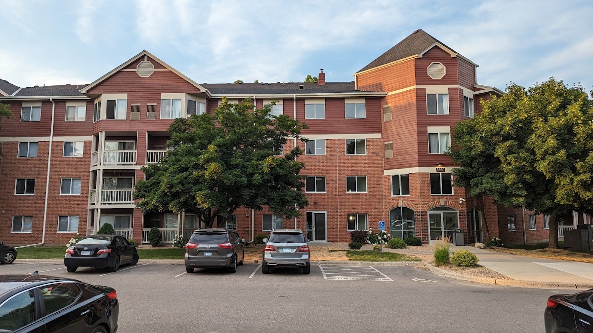 Fountain Place Apartments apartments in Eden Prairie, MN