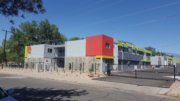 The Q @ Nob Hill apartments in Albuquerque, NM