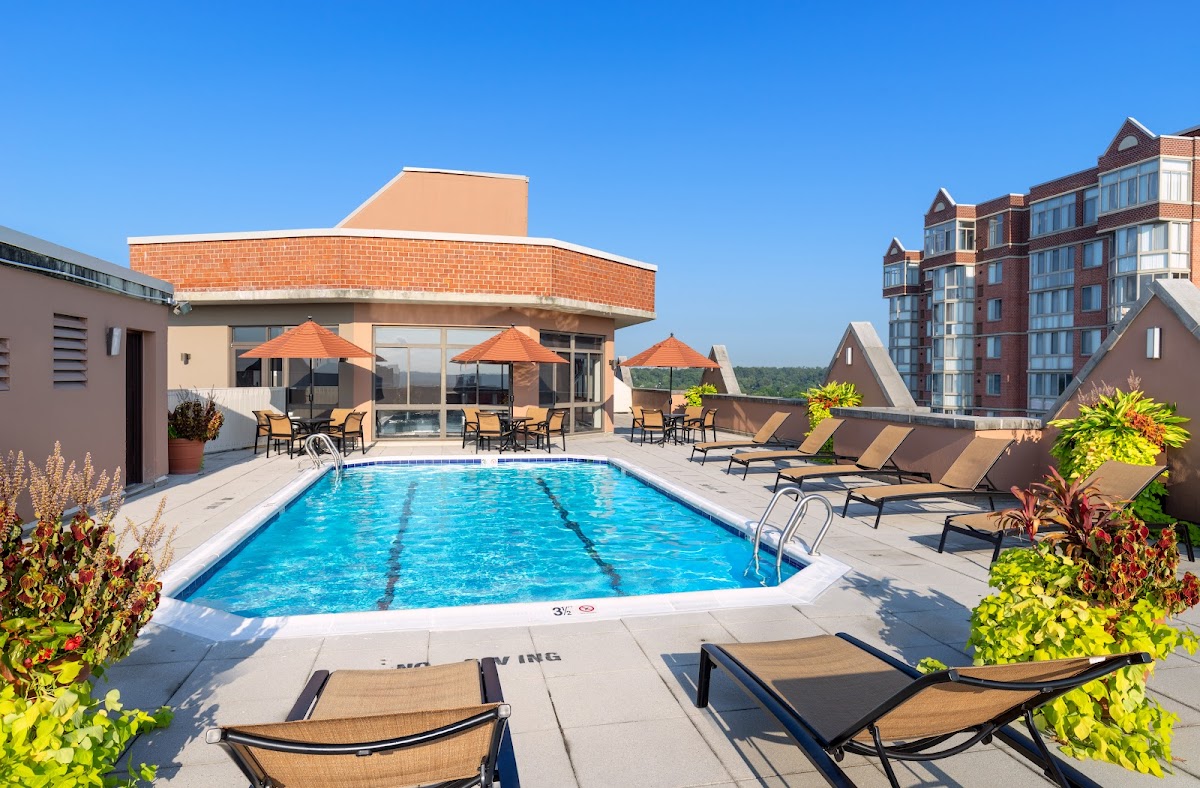 Meridian at Braddock Station apartments in Alexandria, VA