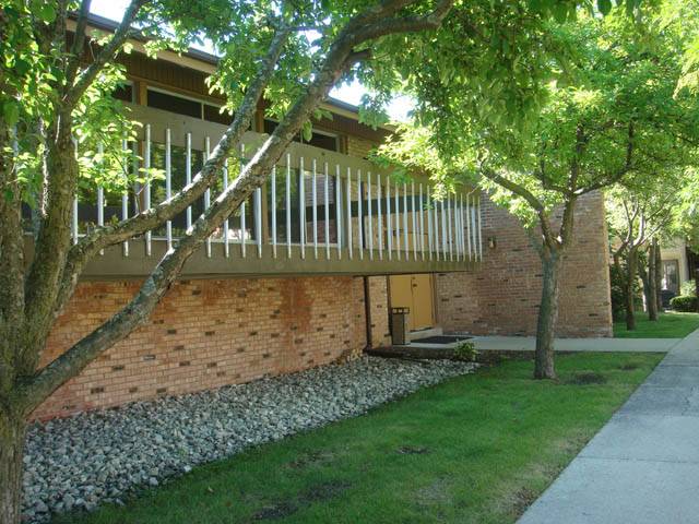 Briarwick Apartments apartments in Greenfield, WI