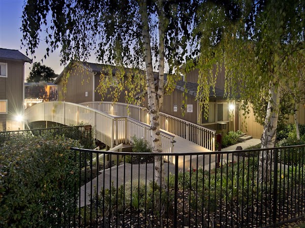 Shadow Oaks Apartment Homes apartments in Cupertino, CA