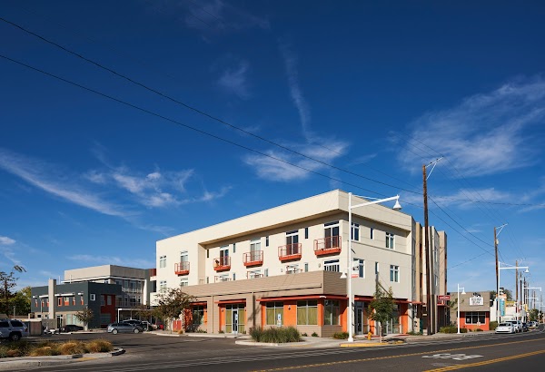 Country Club Lofts apartments in Albuquerque, NM