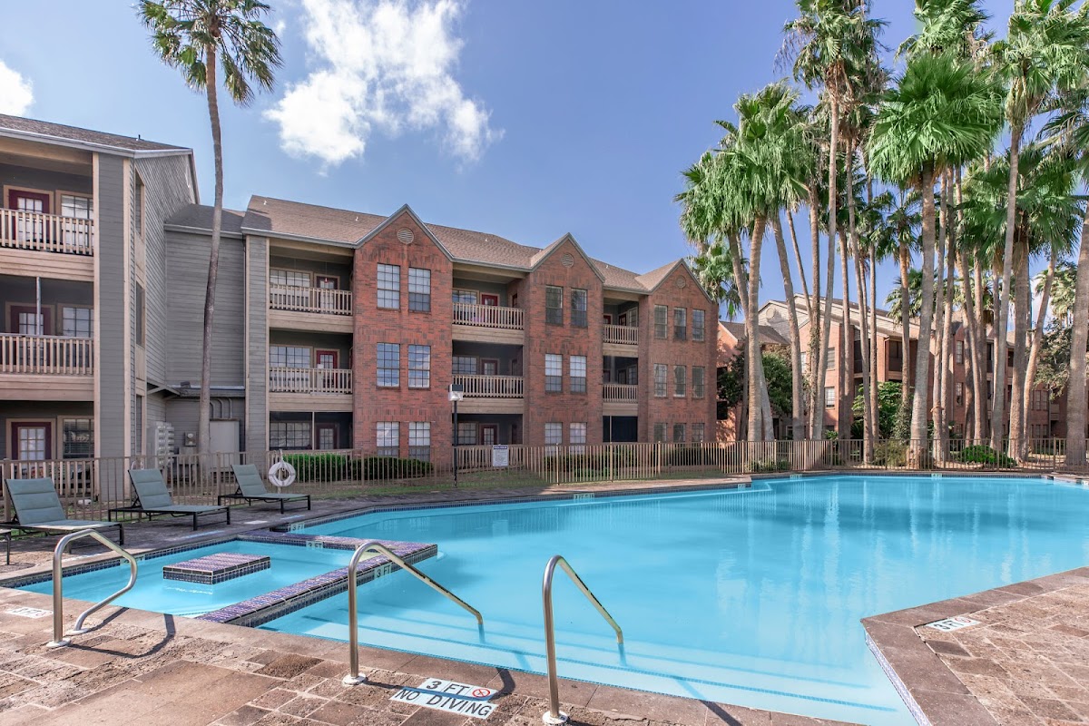 Encino Luxury Apartments apartments in Mcallen, TX