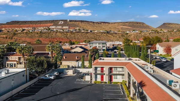 Red Hills Village- St George Blvd. apartments in St George, UT