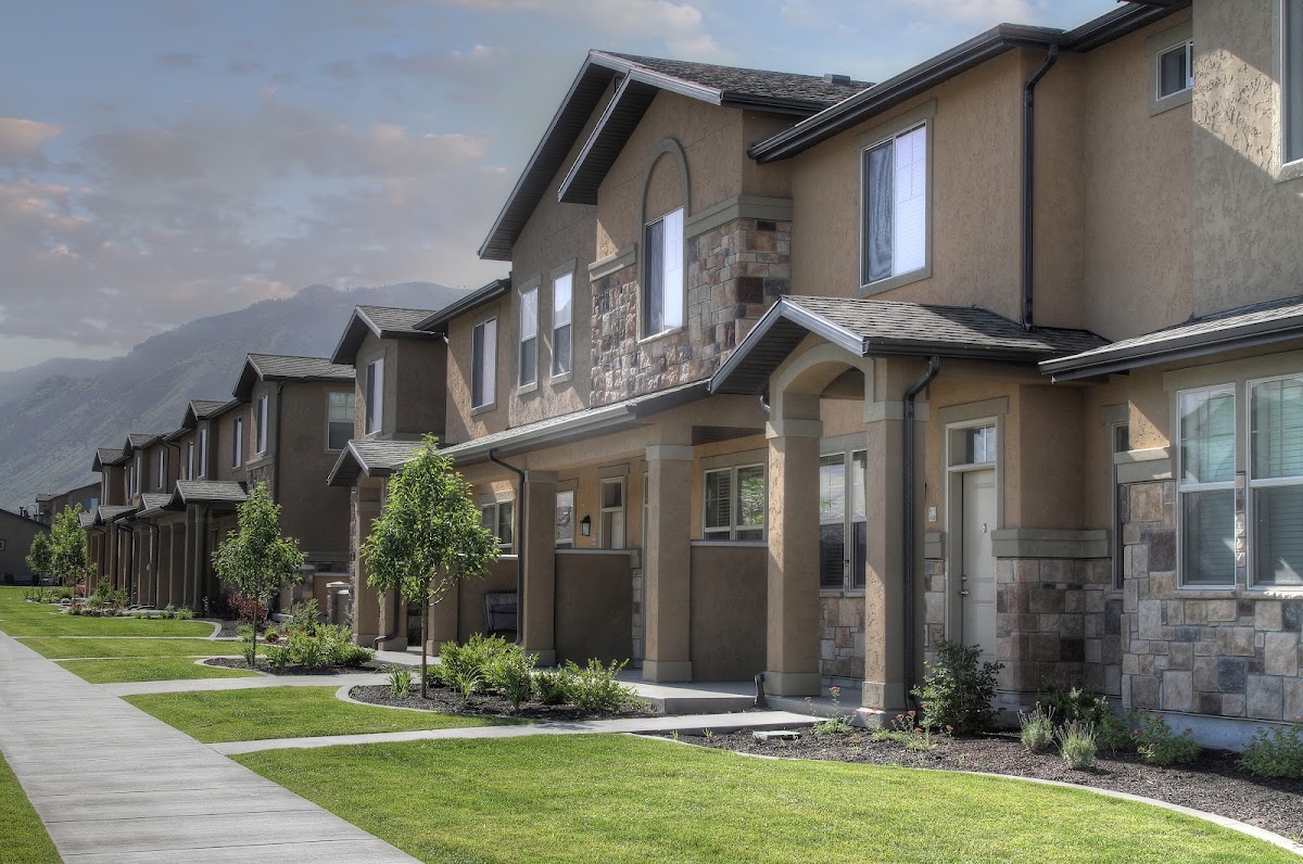 Four Seasons Apartments & Townhomes apartments in North Logan, UT