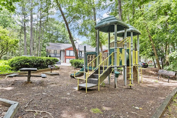 The Addison at Sandy Springs apartments in Atlanta, GA