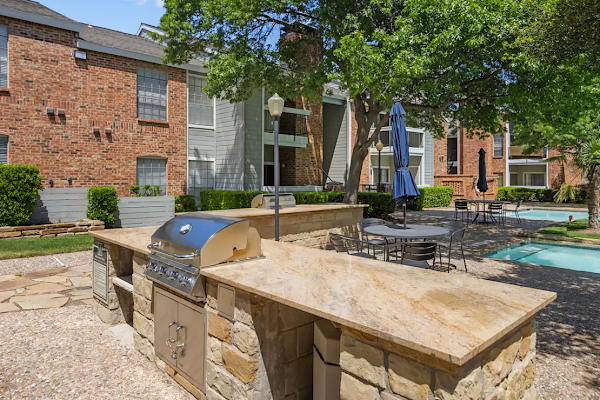 Bristol Apartment Living apartments in Addison, TX