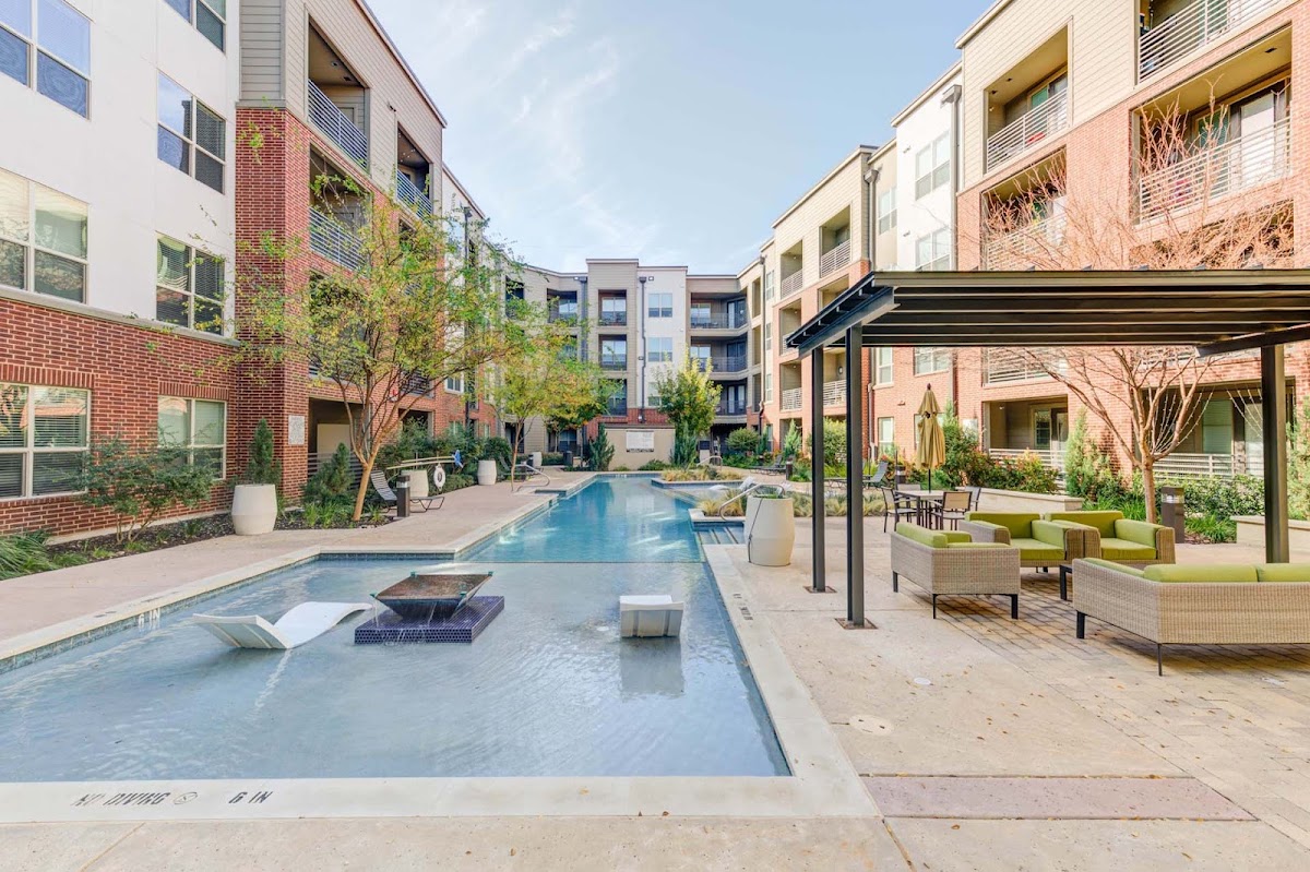 Windsor Addison Apartments apartments in Dallas, TX