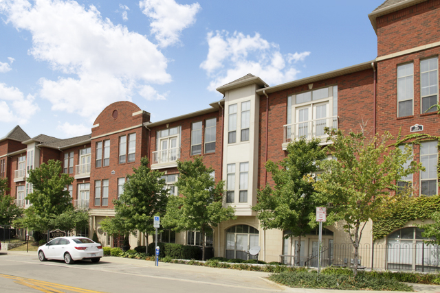 Liberty Place apartments in Columbus, OH