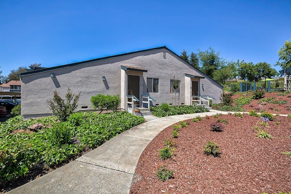 Valencia apartments in Vallejo, CA