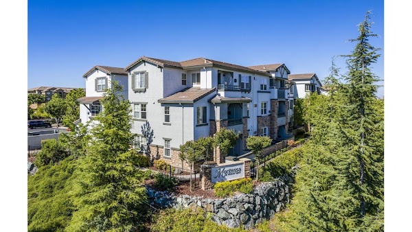 Montessa at Whitney Ranch apartments in Rocklin, CA