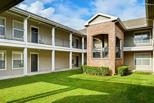 The Village at Johnson Creek Apartment Homes apartments in Arlington, TX