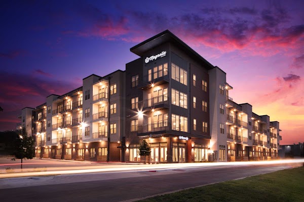 Magnolia Galleria apartments in Addison, TX
